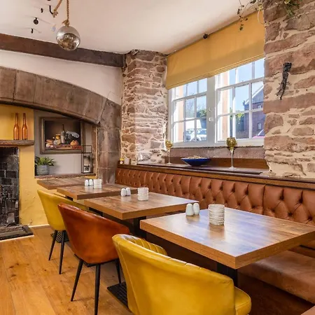 Hall 4* Gosforth (Cumbria)