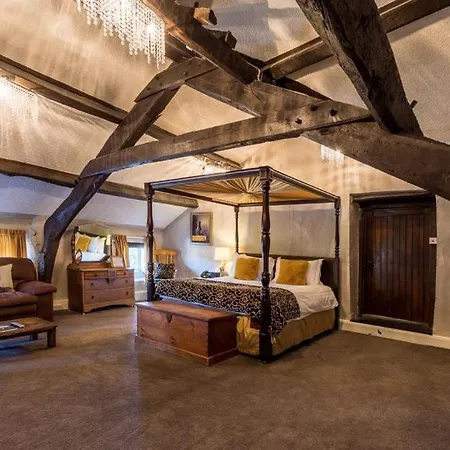 Gosforth Hall 3*