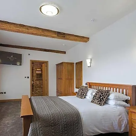 Hall Inn